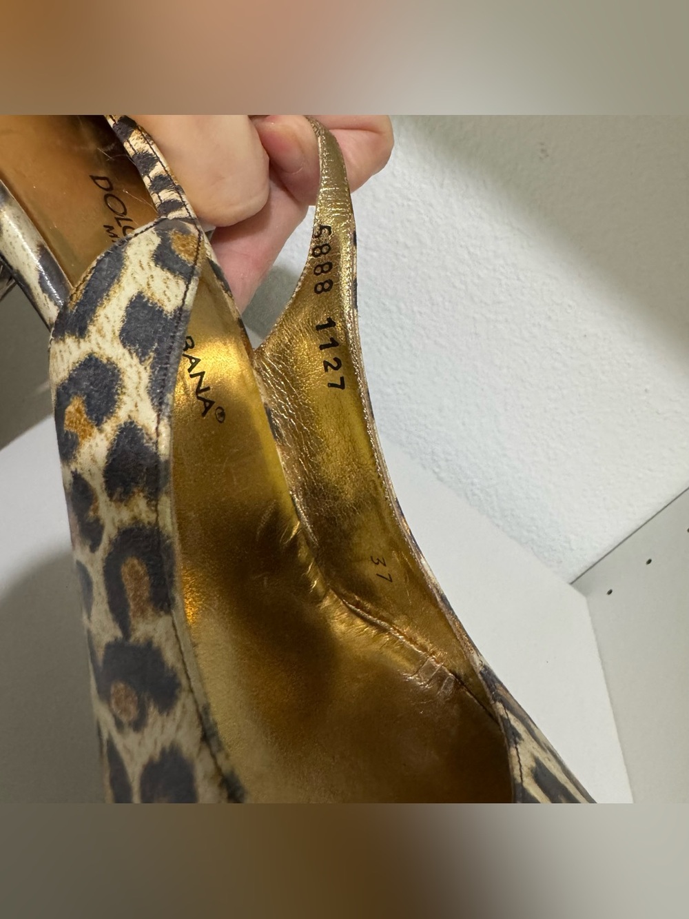 Dolce & Gabbana Leopard Print Slingback Heels with Gold Lining - Picture 3 of 6